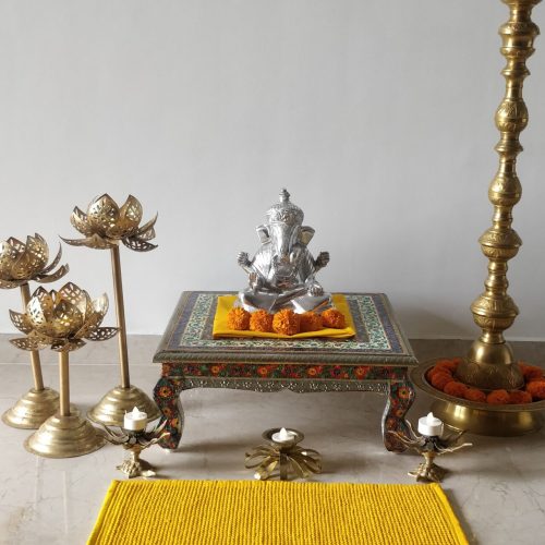 Puja Aasan